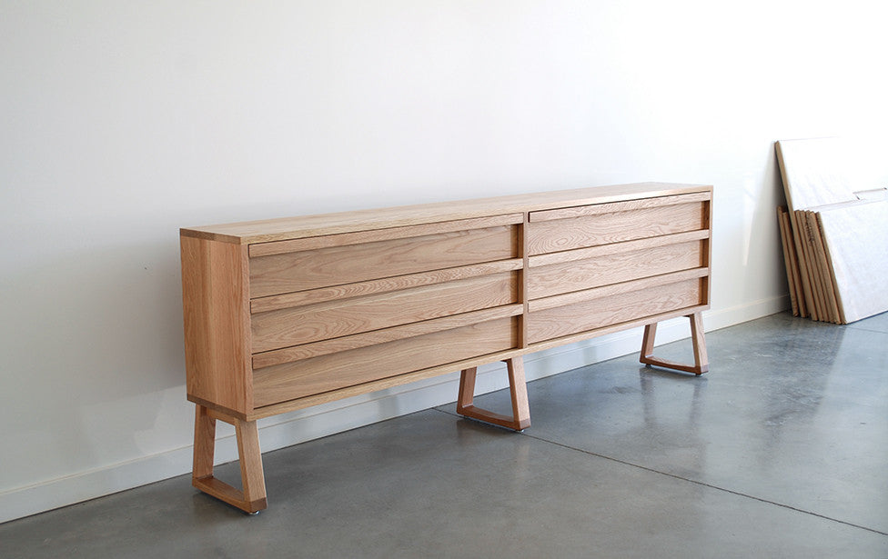 NEW-LOOK SHEEP DRESSER IN SPANKING NEW SHOWROOM SPACE