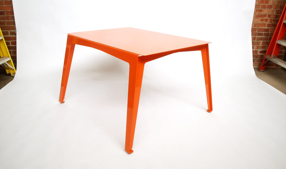 TURTADILLO DINING TABLE IN STEEL